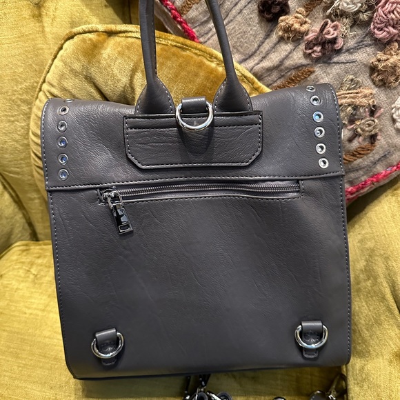 NWT! Grey backpack - Picture 3 of 4